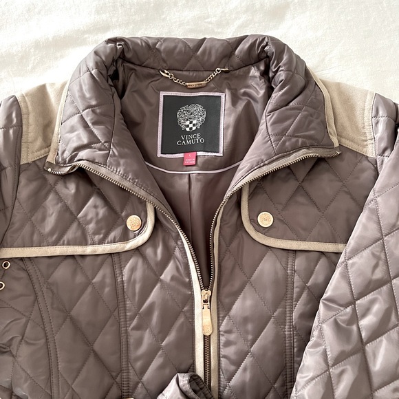 Vince Camuto Short Jacket with suede trim - Picture 1 of 3